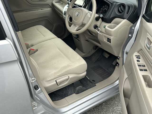 ホンダ Ｎ ＷＧＮ C 愛知県 2015(平27)年 3.7万km カトラリーシルバーM 登録時走行距離36966km/純正8インチSDナビ/（Bluetooth/フルセグTV/DVD)/バックカメラ/純正フロアマット/純正ドアバイザー/リモコンキー/アイドリングストップ/オートクーラー/ヘッドランプレベライザー/取説