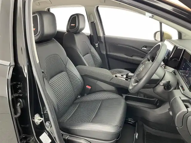 日産 オーラ G レザーエディション 愛知県 2022(令4)年 1.9万km ミッドナイトブラック/サンライズカッパー ＮｉｓｓａｎＣｏｎｎｅｃｔ９型ナビ　ＢＯＳＥ　デジイン　全方位カメラ　ＢＳＭ　黒革　プロパイロット　ＨＤＭＩ　禁煙車　フルセグ　ＥＴＣ２．０　ドラレコ　ＬＥＤライト　コーナーセンサー　ワイヤレス充電　フォグランプ　オートハイビーム　電子パーキング　USB　Bluetooth　衝突軽減　車線逸脱　純正フロアマット　プッシュスタート　スマートキー