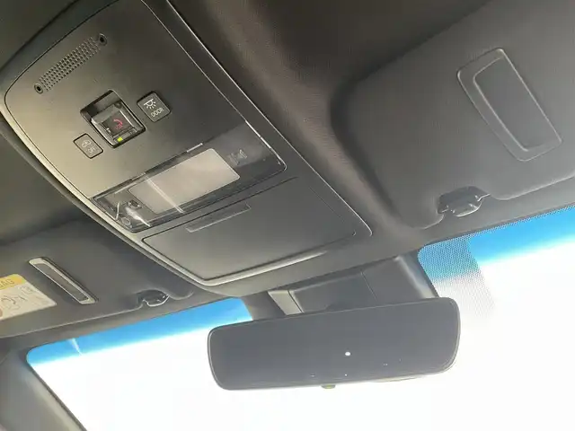 トヨタ クラウン ハイブリッド S 宮城県 2022(令4)年 9.6万km ブラック 純正12.3インチナビ/ＢＳＭ/アダプティブクルーズコントロール/ＲＣＴＡ/バックモニター/クリアランスソナー/シートヒーター/運転席/助手席パワーシート/ハーフレザーシート/スマートフォン連携/フルセグTV/純正EGスターター/トヨタセーフティセンス/ビルトインETC/電動パーキングブレーキ/オートホールド/法人ワンオーナー/禁煙車