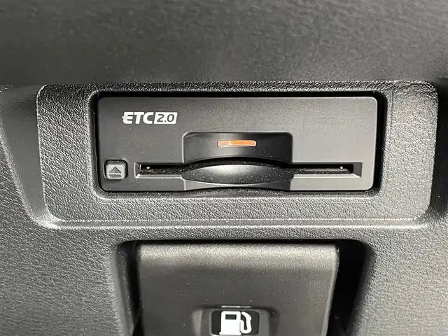 日産 オーラ ニスモ 滋賀県 2022(令4)年 1.3万km ピュアホワイトパール / スーパーブラック 2トーン 純正ナビ/（Bluetooth/USB/HDMI/AppleCarPlay/フルセグTV）/全方位カメラ/前方ドライブレコーダー/コーナーセンサー/プロパイロット/デジタルインナーミラー/アイドリングストップ/衝突軽減装置/電動パーキングブレーキ/オートハイビーム/ハーフレザーシート/置くだけ充電/スマートキー/純正フロアマット/ビルトインETC２．０/横滑り防止装置/カーテンエアバッグ/LEDライト