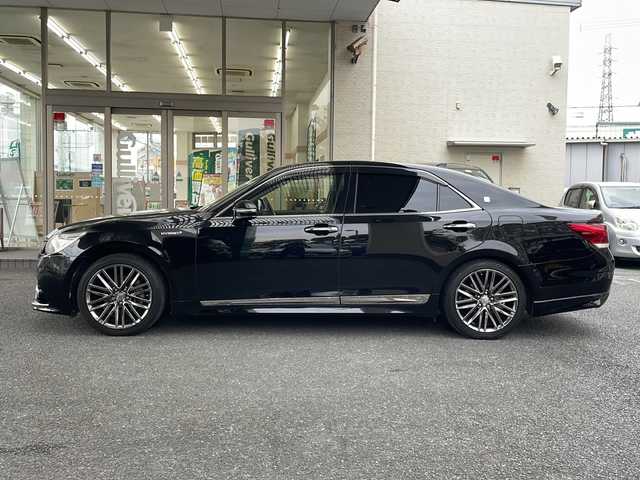 トヨタ クラウン ハイブリッド アスリートS 大阪府 2014(平26)年 13.4万km ブラック 純正ナビ/純正フルセグTV/バックモニター/キセノンライト/サンルーフ/黒革シート/レーダークルーズコントロール/前席パワーシート/エアーシート・シートヒーター/ビルトインETC/スマートキー/プッシュスタート/フロアマット/ドアバイザー/保証書/取説