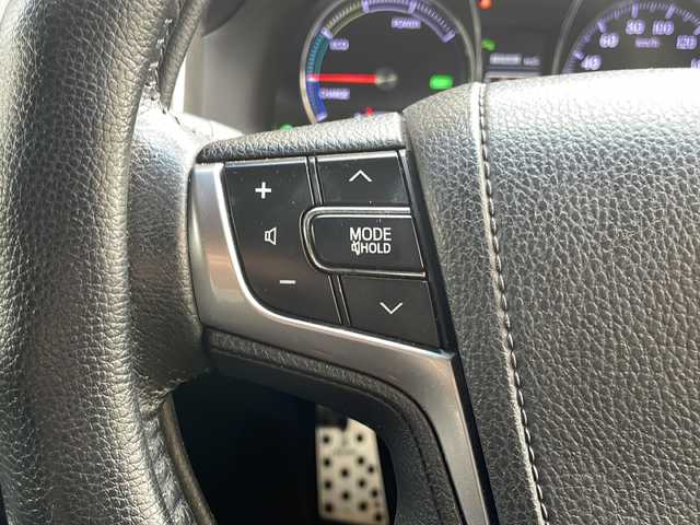 トヨタ クラウン ハイブリッド アスリートS 大阪府 2014(平26)年 13.4万km ブラック 純正ナビ/純正フルセグTV/バックモニター/キセノンライト/サンルーフ/黒革シート/レーダークルーズコントロール/前席パワーシート/エアーシート・シートヒーター/ビルトインETC/スマートキー/プッシュスタート/フロアマット/ドアバイザー/保証書/取説