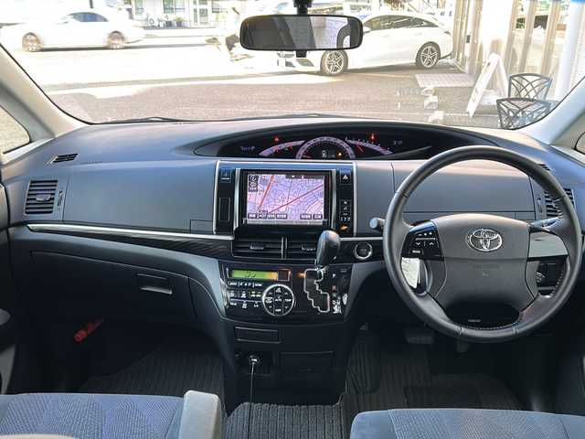 トヨタ エスティマ アエラス サイドリフトアップ 兵庫県 2016(平28)年 8.3万km ホワイトパールクリスタルシャイン 福祉車両/純正SDナビ/Bluetooth・AM/FM・CD・DVD/フルセグTV/バックカメラ/ビルトインETC/両側パワースライドドア/2列目左側サイドリフトシート/クルーズコントロール/アンチロック・ブレーキ・システム/横滑り防止装置/純正フロアマット/革巻きステアリング/LEDヘッドライト/プッシュスタート/スマートキー