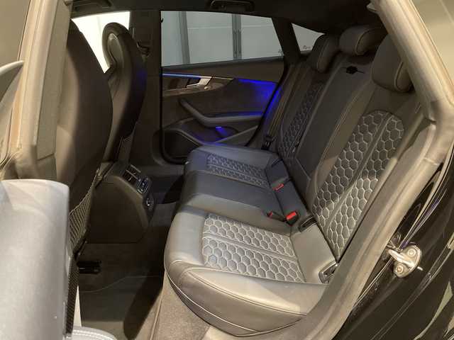 アウディ ＲＳ５ スポーツバック 新潟県 2019(令1)年 3.9万km ミトスブラックメタリック オプション/RSスポーツエグゾーストシステム/デコラティブパネルカーボン/アシスタンスパッケージ/・パークアシスト/・サラウンドビューカメラ/前後シートヒーター/標準装備/Bang & Olufsen 3D アドバンストサウンドシステム/MMIナビゲーション/・ハンズフリー（Bluetooth）/・Audi connect/・Audi connect セーフティ&サービス/・バーチャルコックピット/・TVチューナー/マトリクスLEDヘッドライト/アダプティブクルーズコントロール/アウディアクティブレーンアシスト/アウディプレセンスシティ/アウディサイドアシスト/メモリパワーシート/ETC2.0/ドライブレコーダー