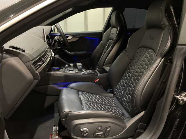 アウディ ＲＳ５ スポーツバック 新潟県 2019(令1)年 3.9万km ミトスブラックメタリック オプション/RSスポーツエグゾーストシステム/デコラティブパネルカーボン/アシスタンスパッケージ/・パークアシスト/・サラウンドビューカメラ/前後シートヒーター/標準装備/Bang & Olufsen 3D アドバンストサウンドシステム/MMIナビゲーション/・ハンズフリー（Bluetooth）/・Audi connect/・Audi connect セーフティ&サービス/・バーチャルコックピット/・TVチューナー/マトリクスLEDヘッドライト/アダプティブクルーズコントロール/アウディアクティブレーンアシスト/アウディプレセンスシティ/アウディサイドアシスト/メモリパワーシート/ETC2.0/ドライブレコーダー