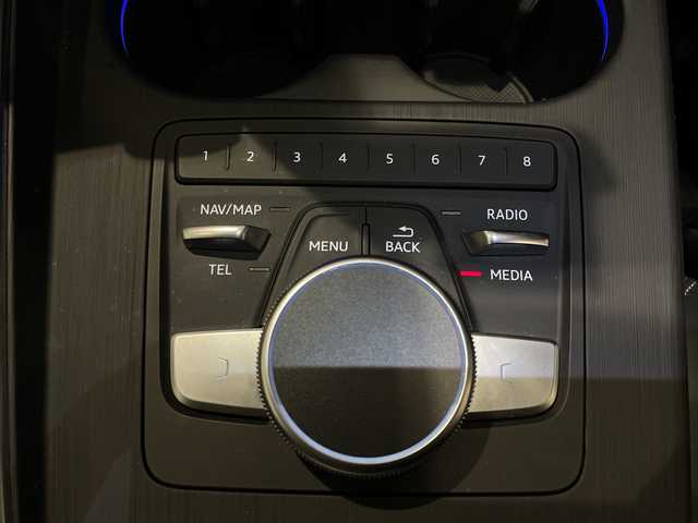 アウディ ＲＳ５ スポーツバック 新潟県 2019(令1)年 3.9万km ミトスブラックメタリック オプション/RSスポーツエグゾーストシステム/デコラティブパネルカーボン/アシスタンスパッケージ/・パークアシスト/・サラウンドビューカメラ/前後シートヒーター/標準装備/Bang & Olufsen 3D アドバンストサウンドシステム/MMIナビゲーション/・ハンズフリー（Bluetooth）/・Audi connect/・Audi connect セーフティ&サービス/・バーチャルコックピット/・TVチューナー/マトリクスLEDヘッドライト/アダプティブクルーズコントロール/アウディアクティブレーンアシスト/アウディプレセンスシティ/アウディサイドアシスト/メモリパワーシート/ETC2.0/ドライブレコーダー