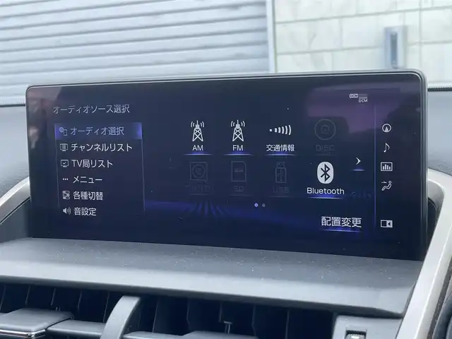 レクサス ＮＸ 300 Fスポーツ 長野県 2018(平30)年 4万km ホワイトノーヴァガラスフレーク クルコン/プッシュスタート/全方位カメラ/純正HDDナビ/Bluetooth/フルセグC/D/DVD?AM/FM/AUX/iPod/ガラスルーフ/レザーシート/純正フロアマット/右前左前パワーシート/シートヒーター/電動リアゲート/純正アルミホイール/オートライト/オートハイビーム/コーナーセンサー/ウィンカーミラー/ステアリングヒーター/ビルトインETC/BSM