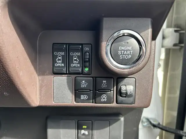 トヨタ ルーミー G 長崎県 2019(令1)年 10.5万km パールホワイトⅢ (株)IDOMが運営する【じしゃロン長崎店】の自社ローン専用車両になりますこちらは現金またはオートローンご利用時の価格です。自社ローンご希望の方は別途その旨お申付け下さい/社外ナビ　/バックカメラ　/両側パワースライドドア　/フリップダウンモニター　/ＬＥＤヘッドライト　/オートライト　/ＥＴＣ　/スマートアシスト　/クルコン　/コーナーセンサー　/電格ミラー　/プッシュスタート