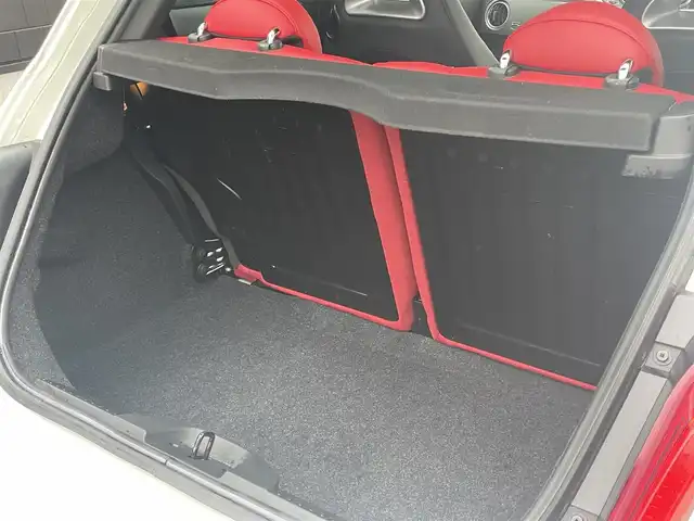 アバルト ５９５ ツーリズモ 静岡県 2018(平30)年 2.6万km 白 後期モデル/Bluetoothオーディオ　USB AUX/赤レザーシート /パドルシフト/前後ドライブレコーダー/HIDヘッドライト/フォグランプ /純正OP ETC/キーレス