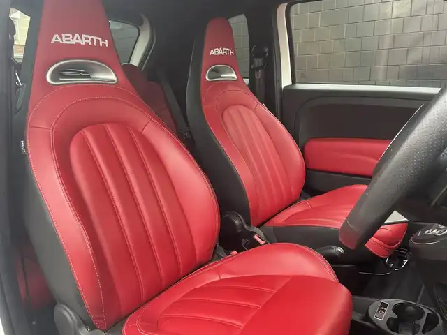 アバルト ５９５ ツーリズモ 静岡県 2018(平30)年 2.6万km 白 後期モデル/Bluetoothオーディオ　USB AUX/赤レザーシート /パドルシフト/前後ドライブレコーダー/HIDヘッドライト/フォグランプ /純正OP ETC/キーレス