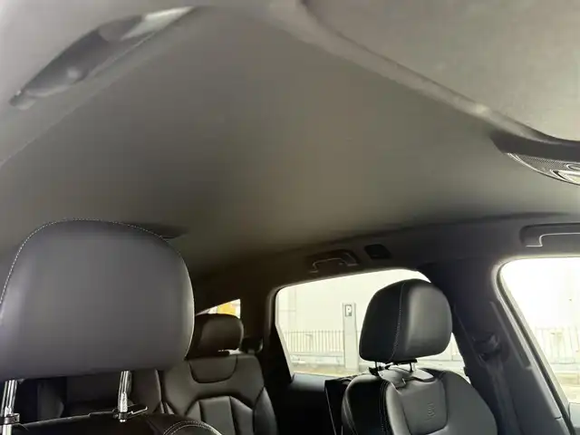 アウディ Ｑ７ 45 Sラインリミテッド 和歌山県 2020(令2)年 5.7万km ディープブラックパールエフェクト メーカーナビ/（Bカメラ、TV、Bluetooth、AM、FM、USB、AppleCarplay、AndroidAuto）/メーターパネルナビ/ヘッドアップディスプレイ/レザーシート/パワーシート/シートメモリ/シートヒーター/デュアルエアコン/リアエアコン/BSM/レーダークルーズコントロール/純正ドライブレコーダー前後/電動リアゲート/ETC2.0/パドルシフト/リアパーキングシステム/パーキングシステムプラス/リアビューカメラ/アラウンドビューカメラ/フロントクロストラフィックアシスト/リアクロストラフィックアシスト/運転操作アシスト/降車警告システム/接近警告/ターンアシスト/SOSコール/オンラインロードサイドアシスタンス/車線逸脱警報/アイドリングストップ/シートバックモニター/オールウェザーライト/電動パーキングブレーキ/HOLDボタン/横滑り防止装置/車線逸脱警報/スマートキー/スペアキー/ワンオーナー/保証書/取扱説明書/ディーラー1年毎記録簿