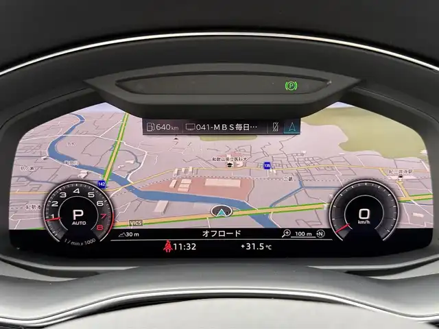 アウディ Ｑ７ 45 Sラインリミテッド 和歌山県 2020(令2)年 5.7万km ディープブラックパールエフェクト メーカーナビ/（Bカメラ、TV、Bluetooth、AM、FM、USB、AppleCarplay、AndroidAuto）/メーターパネルナビ/ヘッドアップディスプレイ/レザーシート/パワーシート/シートメモリ/シートヒーター/デュアルエアコン/リアエアコン/BSM/レーダークルーズコントロール/純正ドライブレコーダー前後/電動リアゲート/ETC2.0/パドルシフト/リアパーキングシステム/パーキングシステムプラス/リアビューカメラ/アラウンドビューカメラ/フロントクロストラフィックアシスト/リアクロストラフィックアシスト/運転操作アシスト/降車警告システム/接近警告/ターンアシスト/SOSコール/オンラインロードサイドアシスタンス/車線逸脱警報/アイドリングストップ/シートバックモニター/オールウェザーライト/電動パーキングブレーキ/HOLDボタン/横滑り防止装置/車線逸脱警報/スマートキー/スペアキー/ワンオーナー/保証書/取扱説明書/ディーラー1年毎記録簿