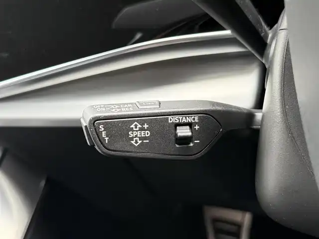 アウディ Ｑ７ 45 Sラインリミテッド 和歌山県 2020(令2)年 5.7万km ディープブラックパールエフェクト メーカーナビ/（Bカメラ、TV、Bluetooth、AM、FM、USB、AppleCarplay、AndroidAuto）/メーターパネルナビ/ヘッドアップディスプレイ/レザーシート/パワーシート/シートメモリ/シートヒーター/デュアルエアコン/リアエアコン/BSM/レーダークルーズコントロール/純正ドライブレコーダー前後/電動リアゲート/ETC2.0/パドルシフト/リアパーキングシステム/パーキングシステムプラス/リアビューカメラ/アラウンドビューカメラ/フロントクロストラフィックアシスト/リアクロストラフィックアシスト/運転操作アシスト/降車警告システム/接近警告/ターンアシスト/SOSコール/オンラインロードサイドアシスタンス/車線逸脱警報/アイドリングストップ/シートバックモニター/オールウェザーライト/電動パーキングブレーキ/HOLDボタン/横滑り防止装置/車線逸脱警報/スマートキー/スペアキー/ワンオーナー/保証書/取扱説明書/ディーラー1年毎記録簿