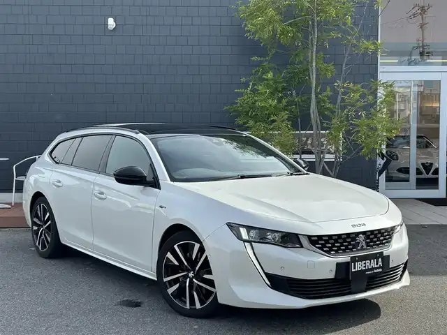 プジョー ５０８ SW GT ブルーHDi 滋賀県 2020(令2)年 6.3万km パール サンルーフ/ナイトビジョン/レザーシート/・前席パワーシート/・前席シートヒーター /ACC/BSM/純正ナビ/（BT/DTV/CarPlay）/FOCALスピーカー/ETC/コーナーセンサー/純正18インチAW