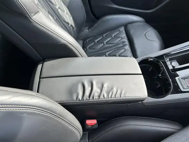プジョー ５０８ SW GT ブルーHDi 滋賀県 2020(令2)年 6.3万km パール サンルーフ/ナイトビジョン/レザーシート/・前席パワーシート/・前席シートヒーター /ACC/BSM/純正ナビ/（BT/DTV/CarPlay）/FOCALスピーカー/ETC/コーナーセンサー/純正18インチAW