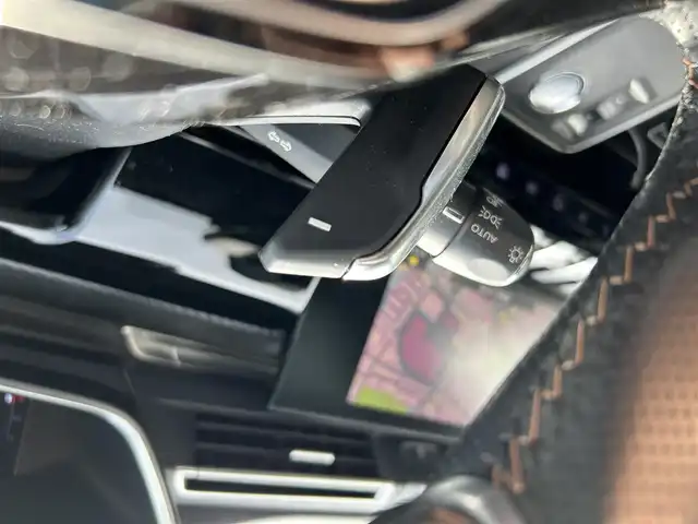 プジョー ５０８ SW GT ブルーHDi 滋賀県 2020(令2)年 6.3万km パール サンルーフ/ナイトビジョン/レザーシート/・前席パワーシート/・前席シートヒーター /ACC/BSM/純正ナビ/（BT/DTV/CarPlay）/FOCALスピーカー/ETC/コーナーセンサー/純正18インチAW