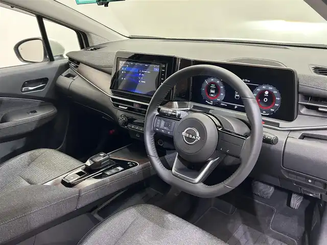 日産 オーラ G 愛媛県 2024(令6)年 0.3万km ピュアホワイトパール ・９型ナビ（フルセグＴＶ・ＢＴ・ＦＭＡＭ）/・全方位カメラ　/・デジタルインナーミラー　/・オートマチックハイビーム　/・ステアリングリモコン　/・ＬＥＤヘッドライト
