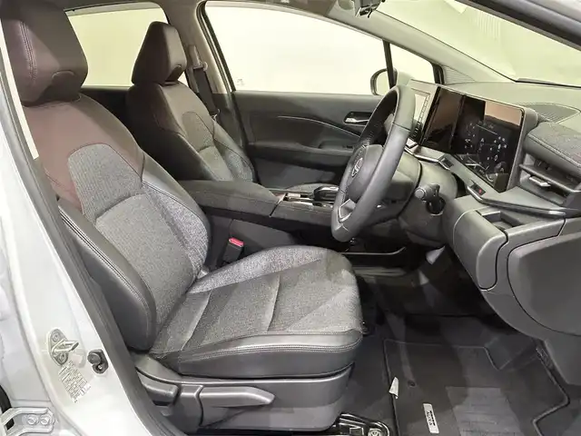 日産 オーラ G 愛媛県 2024(令6)年 0.3万km ピュアホワイトパール ・９型ナビ（フルセグＴＶ・ＢＴ・ＦＭＡＭ）/・全方位カメラ　/・デジタルインナーミラー　/・オートマチックハイビーム　/・ステアリングリモコン　/・ＬＥＤヘッドライト