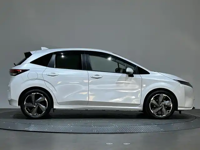 日産 オーラ G 愛媛県 2024(令6)年 0.3万km ピュアホワイトパール ・９型ナビ（フルセグＴＶ・ＢＴ・ＦＭＡＭ）/・全方位カメラ　/・デジタルインナーミラー　/・オートマチックハイビーム　/・ステアリングリモコン　/・ＬＥＤヘッドライト