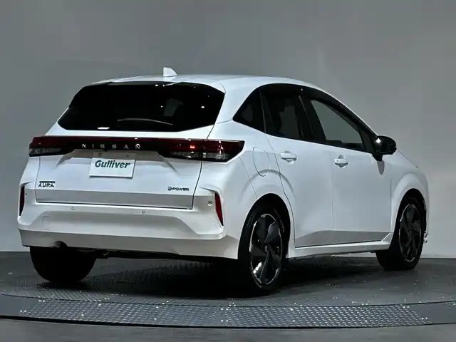 日産 オーラ G 愛媛県 2024(令6)年 0.3万km ピュアホワイトパール ・９型ナビ（フルセグＴＶ・ＢＴ・ＦＭＡＭ）/・全方位カメラ　/・デジタルインナーミラー　/・オートマチックハイビーム　/・ステアリングリモコン　/・ＬＥＤヘッドライト