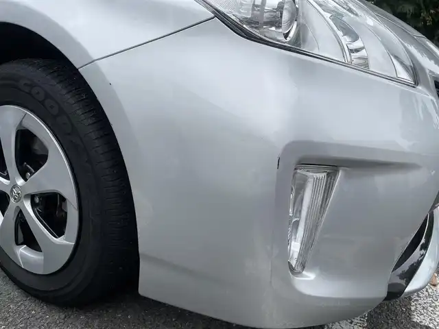 トヨタ プリウス L 埼玉県 2012(平24)年 2.4万km シルバーM /純正メモリナビ//ワンセグTV//CD&Bluetooth//ビルトインETC//プッシュスタート//W.サイド.カーテンエアバッグ//ABS//横滑り防止装置//電動コーナーポール//オートライト//ドアバイザー//新車時保証書//取扱説明書//ナビ取説//スペアキー