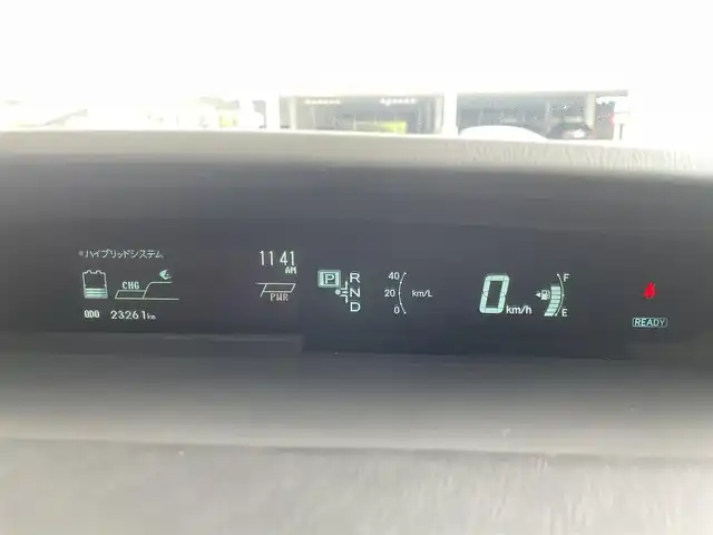 トヨタ プリウス L 埼玉県 2012(平24)年 2.4万km シルバーM /純正メモリナビ//ワンセグTV//CD&Bluetooth//ビルトインETC//プッシュスタート//W.サイド.カーテンエアバッグ//ABS//横滑り防止装置//電動コーナーポール//オートライト//ドアバイザー//新車時保証書//取扱説明書//ナビ取説//スペアキー