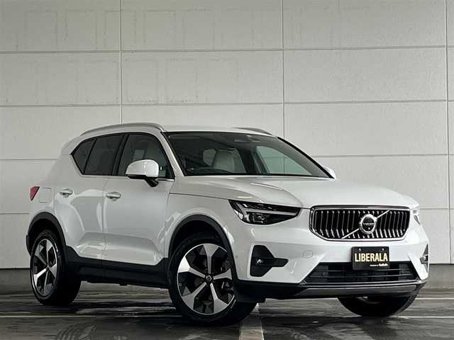 ボルボ ボルボ ＸＣ４０ アルティメット B4 AWD 山形県 2022(令4)年 3.9万km クリスタルホワイトP Google Apps and Services/ナビゲーションシステム/360°カメラ/パイロットアシスト/ステアリングアシスト/アダプティブクルーズコントロール/衝突軽減ブレーキ/全席シートヒーター/ステアリングヒーター/ミラーヒーター/ホワイトレザーシート/AppleCarplay