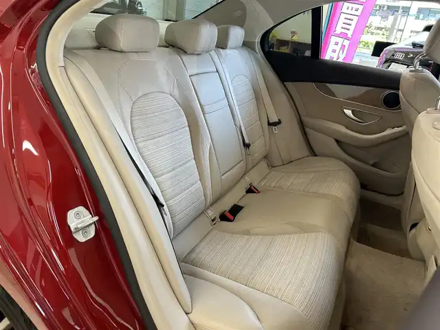 メルセデス・ベンツ Ｃ２００ エクスクルーシブラインリミテッド 東京都 2015(平27)年 3.8万km ヒヤシンスレッド 純正HDDナビ/(フルセグTV/BT/CD/DVD/SD)/バックカメラ/コーナーセンサー/ベージュハーフレザーシート/前席パワーシート/前席シートヒーター/運転席メモリーシート/レーダークルーズコントロール/衝突被害軽減ブレーキ/ブラインドスポットモニター/LKA/ステアリングアシスト/前後方ドライブレコーダー/(ユピテル　Y3000)/アイドリングストップ/オートライト/LED/リアフォグランプ/電動格納ウインカーミラー/電動パーキングブレーキ/スマートキー/プッシュスタート/革巻きステアリング/ステアリングスイッチ/パドルシフト/純正フロアマット/ETC/ISOFIX/リアプライバシーガラス/横滑り防止装置/W+サイド+カーテンSRS&ABS/取扱説明書