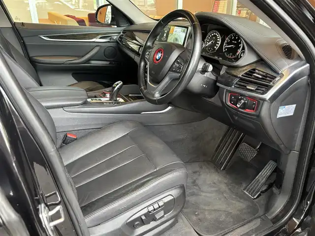 ＢＭＷ Ｘ６ xDrive35i 宮城県 2017(平29)年 6.5万km 黒 セレクトパッケージ/アクティブクルーズコントロール/レーンチェンジウォーニング/レーンディパーチャーウォーニング/インテリジェントセーフティ/ガラスサンルーフ/iDriveナビゲーションシステム/フルセグTV/トップビューカメラ/ブラックレザーシート/シートヒーター/メモリ機能付きパワーシート/純正20インチアロイホイール/コンフォートアクセス/パワーバックドア/LEDヘッドライト/オートライト/サイドステップ/ステアリングスイッチ/パドルシフト/電動コラムチルト