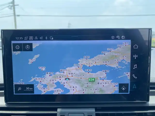 アウディ Ｑ５ 40TDIクワトロ Sライン 福岡県 2022(令4)年 2.2万km 白 ・純正MMIナビ/BT/USB/Apple Car Play/Android Auto/・バーチャルコックピット/・サラウンドビューカメラ/・ Dinamica/ハーフレザーコンビシート/・前席パワーシート/・全席シートヒーター/・Audiプレセンス/・Audiサイドアシスト/・Audiアクティブレーンアシスト/・マトリクスLEDヘッドライト/・デイタイムランニングライト/・パワーテールゲート/・Auto Hold/・パドルシフト/・Audiドライブセレクト/・ETC2.0/・純正20インチAW/・アドバンストキー/・純正前後型ドラレコレコーダー/・保証書/取扱説明書 /・スペアキー