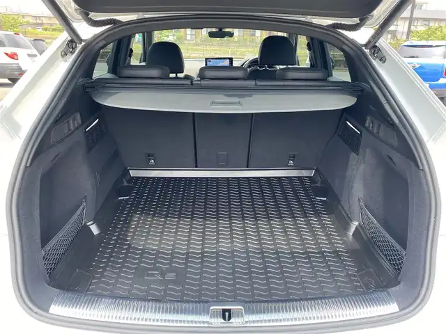 アウディ Ｑ５ 40TDIクワトロ Sライン 福岡県 2022(令4)年 2.2万km 白 ・純正MMIナビ/BT/USB/Apple Car Play/Android Auto/・バーチャルコックピット/・サラウンドビューカメラ/・ Dinamica/ハーフレザーコンビシート/・前席パワーシート/・全席シートヒーター/・Audiプレセンス/・Audiサイドアシスト/・Audiアクティブレーンアシスト/・マトリクスLEDヘッドライト/・デイタイムランニングライト/・パワーテールゲート/・Auto Hold/・パドルシフト/・Audiドライブセレクト/・ETC2.0/・純正20インチAW/・アドバンストキー/・純正前後型ドラレコレコーダー/・保証書/取扱説明書 /・スペアキー