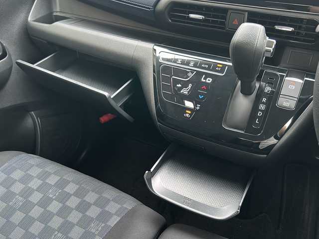 日産 デイズ HWS G ターボ プロパイロットED 鹿児島県 2019(令1)年 0.3万km チタニウムグレーメタリック クルーズコントロール/アイドリングストップ/プッシュスタートボタン/全方位バックカメラ/オートホールド/パワーウィンドウ/USB入力端子/AUX/オートライト/サイドエアバッグ/電動格納ミラー