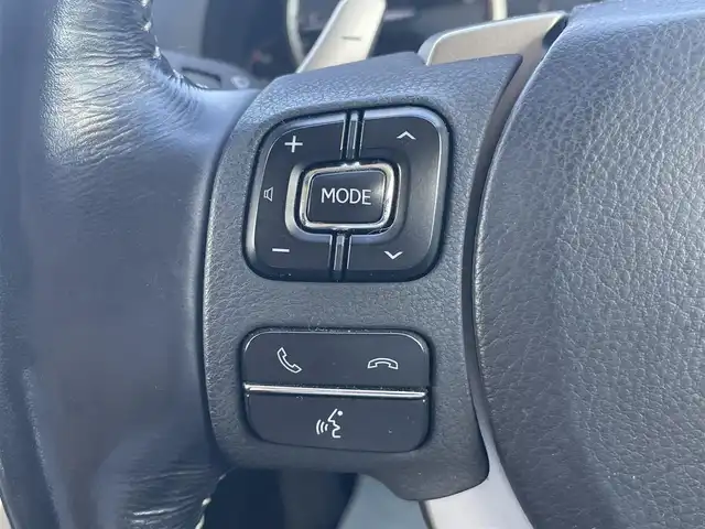 レクサス ＮＸ 200t Iパッケージ 山形県 2015(平27)年 8.3万km ソニッククォーツ 4WD/衝突被害軽減/純正SDナビ/　　【CD　DVD　BT　フルセグ　AUX　USB】/バックカメラ/クルーズコントロール/LEDオートライト/レザーシート/シートヒーター/パワーシートD＋N席/純正18インチアルミホイール/コーナーセンサー/横滑り防止装置/アイドリングストップ/MTモード付AT/カーテンエアバック/電動格納ミラー/ウィンカーミラー/ステアリングスイッチ/スマートキー/スペアキー/ETC