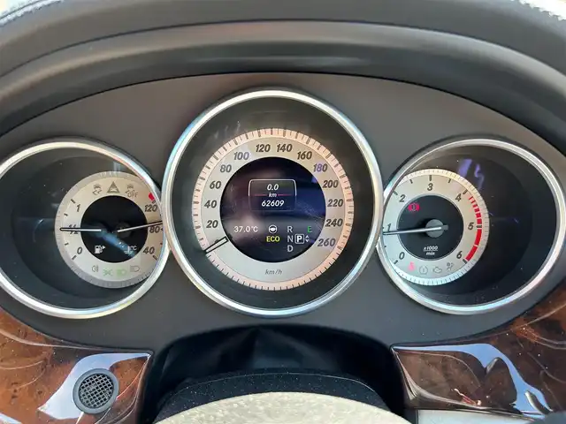 メルセデス・ベンツ ＣＬＳ２２０ｄ 石川県 2017(平29)年 6.3万km シルバー サンルーフ/純正ナビ/白革シート/レーダークルーズコントロール/シートヒーター/コーナーセンサー/前席パワーシート/ドライブレコーダー（前方）/パドルシフト/フロアマット