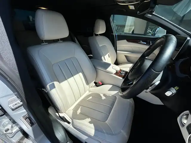 メルセデス・ベンツ ＣＬＳ２２０ｄ 石川県 2017(平29)年 6.3万km シルバー サンルーフ/純正ナビ/白革シート/レーダークルーズコントロール/シートヒーター/コーナーセンサー/前席パワーシート/ドライブレコーダー（前方）/パドルシフト/フロアマット