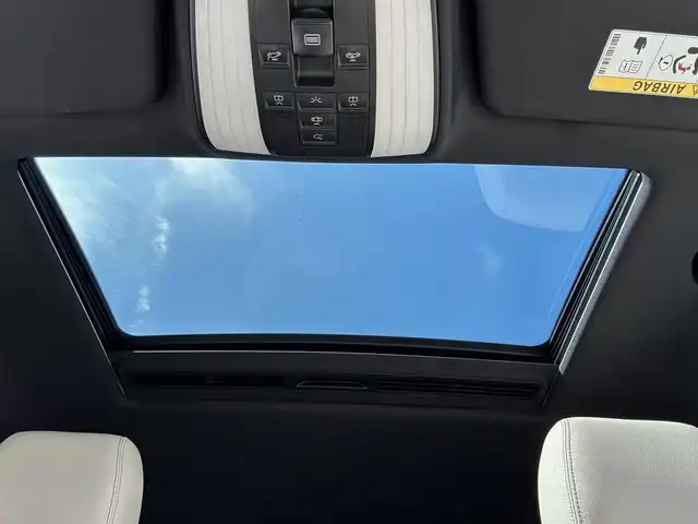 メルセデス・ベンツ ＣＬＳ２２０ｄ 石川県 2017(平29)年 6.3万km シルバー サンルーフ/純正ナビ/白革シート/レーダークルーズコントロール/シートヒーター/コーナーセンサー/前席パワーシート/ドライブレコーダー（前方）/パドルシフト/フロアマット