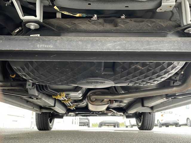 ダイハツ キャスト アクティバ G SAⅢ 岐阜県 2018(平30)年 5.4万km パールホワイトⅢ 禁煙車/純正ナビ（CN-RE05WD）/AM/FM/CD/DVD/BT/SD/フルセグTV/バックカメラ/衝突軽減ブレーキ/オートライト/オートハイビーム/LEDヘッドライト/フォグランプ/パーキングセンサー/ETC/ドライブレコーダー/プッシュスタート/スマートキー/純正アルミホイール/ステアリングリモコン /スタッドレスAWセット積込/純正フロアマット/純正ドアバイザー/純正アルミホイール