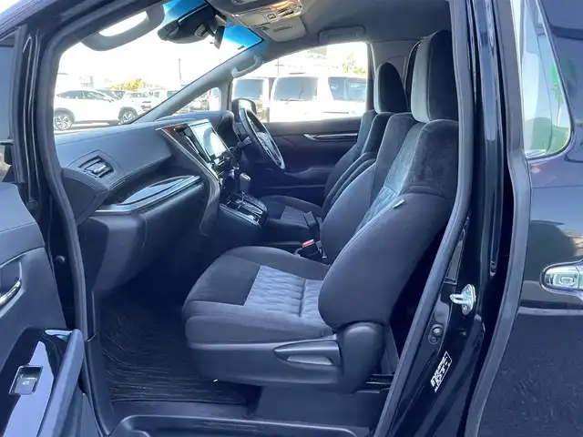 トヨタ アルファード S 道央・札幌 2020(令2)年 6.5万km スパークリングブラックパールクリスタルシャイン ４WD/純正ディスプレイオーディオ/AM/FM/BT/フルセグ/トヨタセーフティセンス/プリクラッシュセーフティ/横滑り防止装置/レーダークルーズコントロール/レーンキープアシスト/クリアランスソナー/パーキングサポートブレーキ/ロードサインアシスト/バックカメラ/ビルトインETC/ドライブレコーダー/アイドリングストップ/ECOMODE/両側パワースライドドア/革巻きステアリング/ステアリングリモコン/AC100V/電動パーキング/ブレーキホールド/MTモード付AT/プッシュスタート/スマートキー/LEDヘッドライト/オートライト/オートハイビーム/フォグランプ/電動格納ミラー/ウィンカーミラー/純正フロアマット/スペアキー