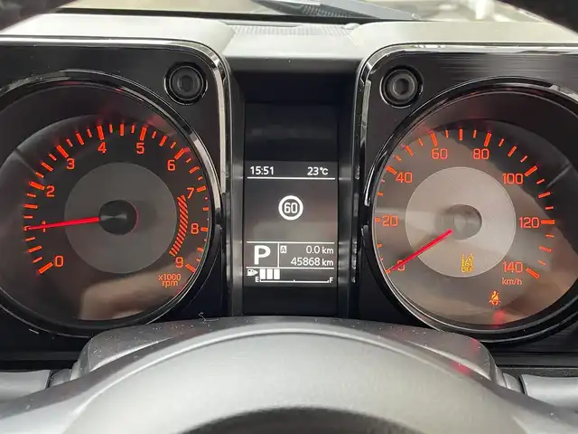 スズキ ジムニー XC 大阪府 2018(平30)年 4.6万km ブルーイッシュブラックパール3 ワンオーナー/純正ベースキャリア/ディスプレイオーディオ(PVH-9300DVSZS)/BT/CD/DVD/USB/AUX/AppleCarPlay/ドライブレコーダー(VREC-DH200)/前席シートヒーター/クルーズコントロール/レーンキープアシスト/LEDヘッドライト/フロントフォグ/オートハイビーム/ヘッドライトウォッシャー/純正フロアマット/純正16インチAW/電格ミラー/ドアバイザー/スペアキー/ETC