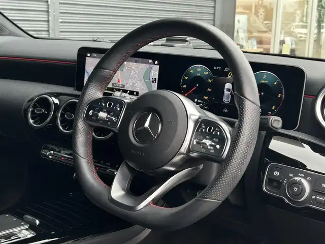 メルセデス・ベンツ Ｍ・ベンツ Ａ２００ｄ AMGライン 茨城県 2019(令1)年 2.4万km ポーラホワイト RSP /ACC /半革 /シートヒーター /ナビ /TV /マルチビ-ムLED /M付パワーシート /レーンキープアシスト /ブラインドスポットアシスト /ステアリングアシスト /バックカメラ /パークトロニック /ETC2.0 /ドラレコ /パドルシフト /禁煙車