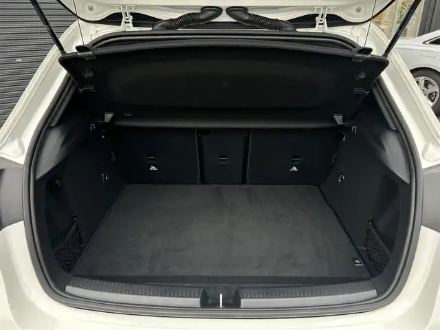 メルセデス・ベンツ Ｍ・ベンツ Ａ２００ｄ AMGライン 茨城県 2019(令1)年 2.4万km ポーラホワイト RSP /ACC /半革 /シートヒーター /ナビ /TV /マルチビ-ムLED /M付パワーシート /レーンキープアシスト /ブラインドスポットアシスト /ステアリングアシスト /バックカメラ /パークトロニック /ETC2.0 /ドラレコ /パドルシフト /禁煙車
