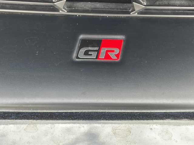 トヨタ ＧＲ８６ RZ 徳島県 2023(令5)年 1万km クリスタルホワイトパール GRエアロ/・フロントスポイラー/・GRトランクスポイラー/・GRエアロスタビライジングカバー/純正9インチナビ/バックカメラ/シートヒーター/レーダークルーズコントロール/レーンディパーチャーアラート〔LDA〕/ステアリング連動ヘッドランプ〔SRH〕/クリアランスソナー/LEDヘッドライト/オートライト/ドライブレコーダー/純正18AW/純正フロアマット/スペアキー/取扱説明書（車・ナビ）/保証書
