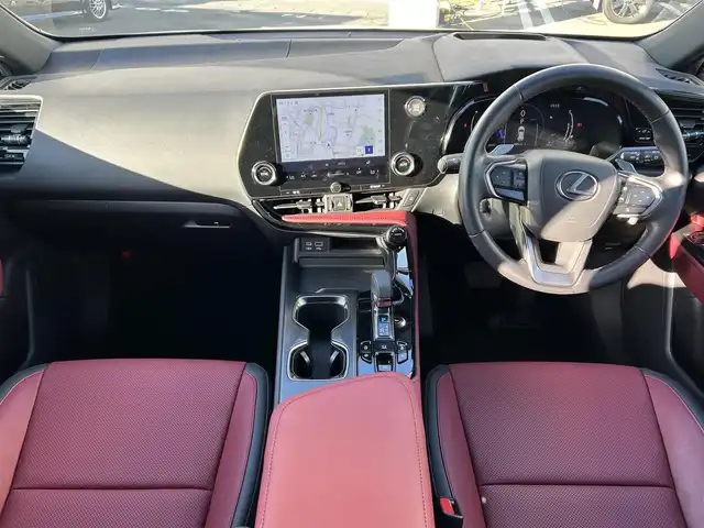 レクサス ＮＸ 250 岩手県 2022(令4)年 0.7万km ソニッククォーツ ４WD/純正ナビ　/フルセグTV/全方位カメラ/サイドカメラ　/レザーシート/ドライブレコーダー　/ＥＴＣ　/純正アルミ冬タイヤセット有　/前席パワーシート　/電動バックドア/衝突軽減装置/革巻きステアリング/パドルシフト　　　/純正エンジンスターター　/スマートキー×２　/カードキー　/ドアバイザー /フロアマット /保証書 取説