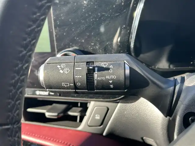 レクサス ＮＸ 250 岩手県 2022(令4)年 0.7万km ソニッククォーツ ４WD/純正ナビ　/フルセグTV/全方位カメラ/サイドカメラ　/レザーシート/ドライブレコーダー　/ＥＴＣ　/純正アルミ冬タイヤセット有　/前席パワーシート　/電動バックドア/衝突軽減装置/革巻きステアリング/パドルシフト　　　/純正エンジンスターター　/スマートキー×２　/カードキー　/ドアバイザー /フロアマット /保証書 取説