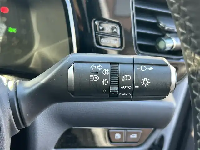 レクサス ＮＸ 250 岩手県 2022(令4)年 0.7万km ソニッククォーツ ４WD/純正ナビ　/フルセグTV/全方位カメラ/サイドカメラ　/レザーシート/ドライブレコーダー　/ＥＴＣ　/純正アルミ冬タイヤセット有　/前席パワーシート　/電動バックドア/衝突軽減装置/革巻きステアリング/パドルシフト　　　/純正エンジンスターター　/スマートキー×２　/カードキー　/ドアバイザー /フロアマット /保証書 取説