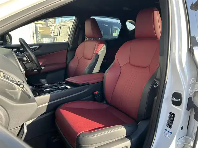 レクサス ＮＸ 250 岩手県 2022(令4)年 0.7万km ソニッククォーツ ４WD/純正ナビ　/フルセグTV/全方位カメラ/サイドカメラ　/レザーシート/ドライブレコーダー　/ＥＴＣ　/純正アルミ冬タイヤセット有　/前席パワーシート　/電動バックドア/衝突軽減装置/革巻きステアリング/パドルシフト　　　/純正エンジンスターター　/スマートキー×２　/カードキー　/ドアバイザー /フロアマット /保証書 取説