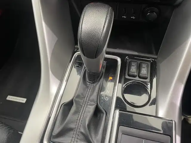 三菱 エクリプス クロス ブラックエディション 鹿児島県 2019(令1)年 5.6万km アメジストブラック 禁煙車　/純正ナビ　/全方位カメラ　/前席シートヒーター　/ヘッドアップディスプレイ　/追従型クルーズコントロール/オートライト　/パドルシフト　/前後コーナーセンサー　/LEDヘッドライト　/ETC　/純正フロアマット/電動パーキングブレーキ/オートブレーキホールド/ブラインドスポットモニター