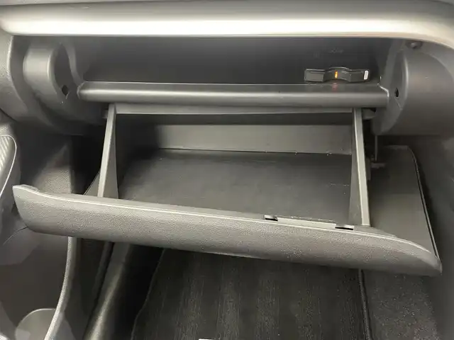 三菱 エクリプス クロス ブラックエディション 鹿児島県 2019(令1)年 5.6万km アメジストブラック 禁煙車　/純正ナビ　/全方位カメラ　/前席シートヒーター　/ヘッドアップディスプレイ　/追従型クルーズコントロール/オートライト　/パドルシフト　/前後コーナーセンサー　/LEDヘッドライト　/ETC　/純正フロアマット/電動パーキングブレーキ/オートブレーキホールド/ブラインドスポットモニター