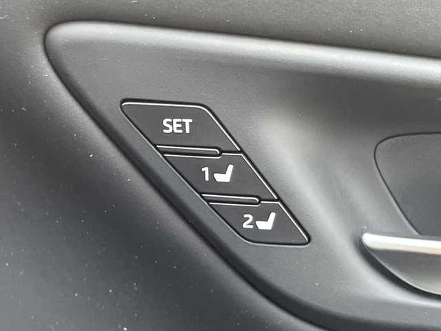 トヨタ クラウン ハイブリッド RS アドバンス 福岡県 2020(令2)年 4.9万km プレシャスブラックパール 純正12.3インチナビ/　（CD/BT/DVD/フルセグ）/モデリスタエアロ/　（フロント、サイド、リアスポイラー）/モデリスタ４本出しマフラー/パノラマミックビューモニター/デジタルインナーミラー/BSM/ステアリングヒーター/D席シートメモリー/HUD/パーキングサポートブレーキ/レーダークルーズコントロール/黒レザー/パドルシフト/RCTA/シートヒーター（D席＋N席）/エアシート（D席＋N席）/パワーシート（D席＋N席）/コーナーセンサー（前後）/オートライト/オートマチックハイビーム/LEDライト/横滑り防止装置/レーンキープアシスト/プリクラッシュ/盗難防止装置/純正18インチアルミホイール/純正マット/電格ミラー