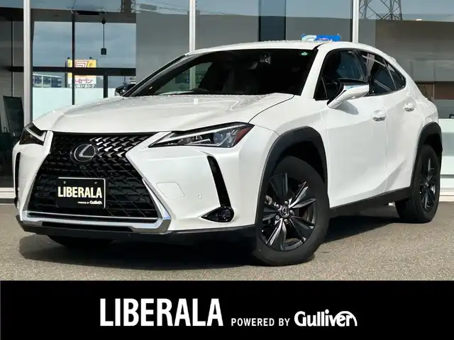 レクサス ＵＸ 富山県 2021(令3)年 1.7万km パール ワンオーナー/セーフティシステム＋/純正SDナビ/フルセグTV/Bluetooth接続/USB接続/AM/FMラジオ/Miracast/バックカメラ/360°カメラ/前後ドラレコ/BSM/D/N席パワーシート/D/N席シートヒーター/ヒートステアリング/オートホールド/アイドリングストップ/プッシュスタート/パワーバックドア/ACC/盗難防止/横滑り防止/衝突軽減